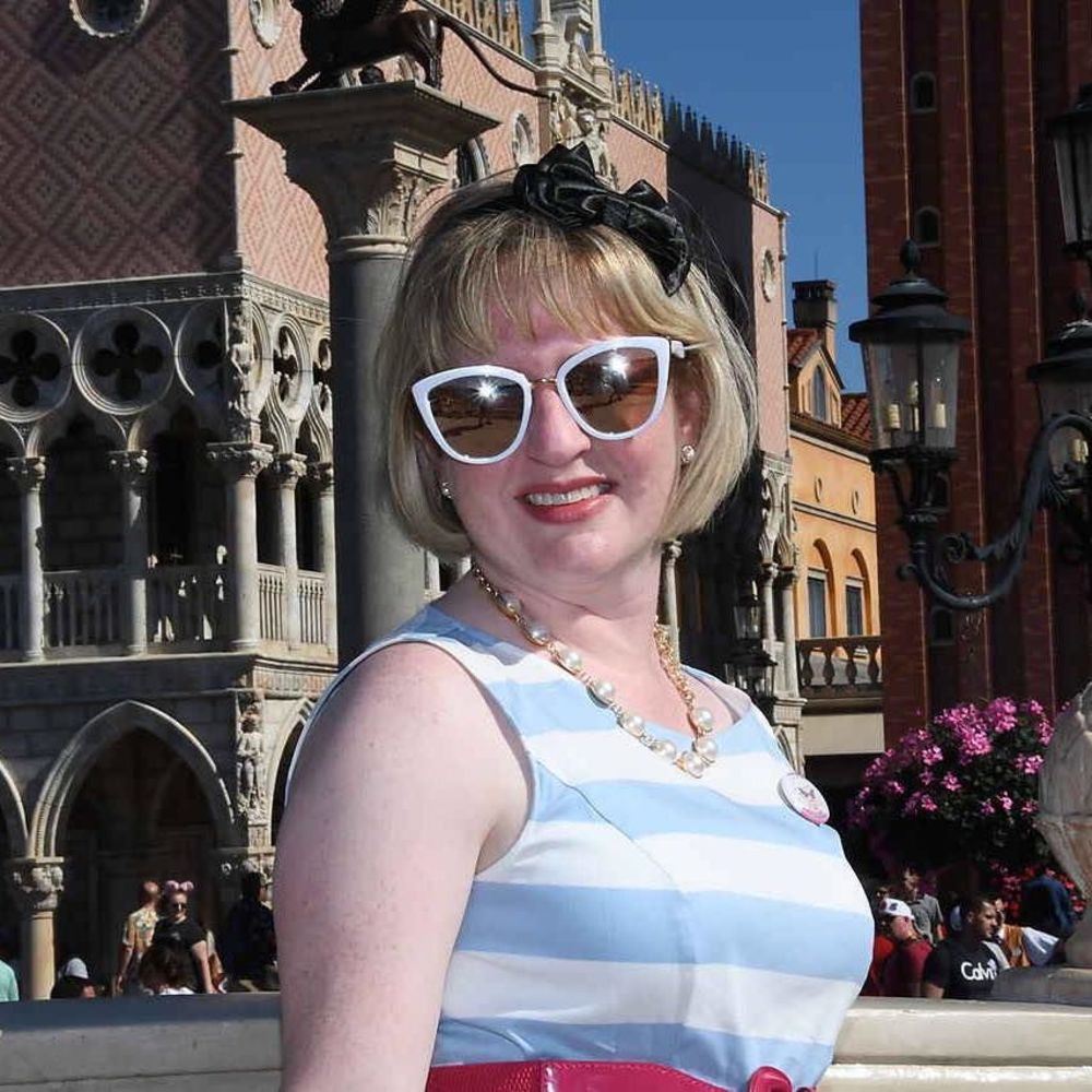 Meet your Posher, Laurel